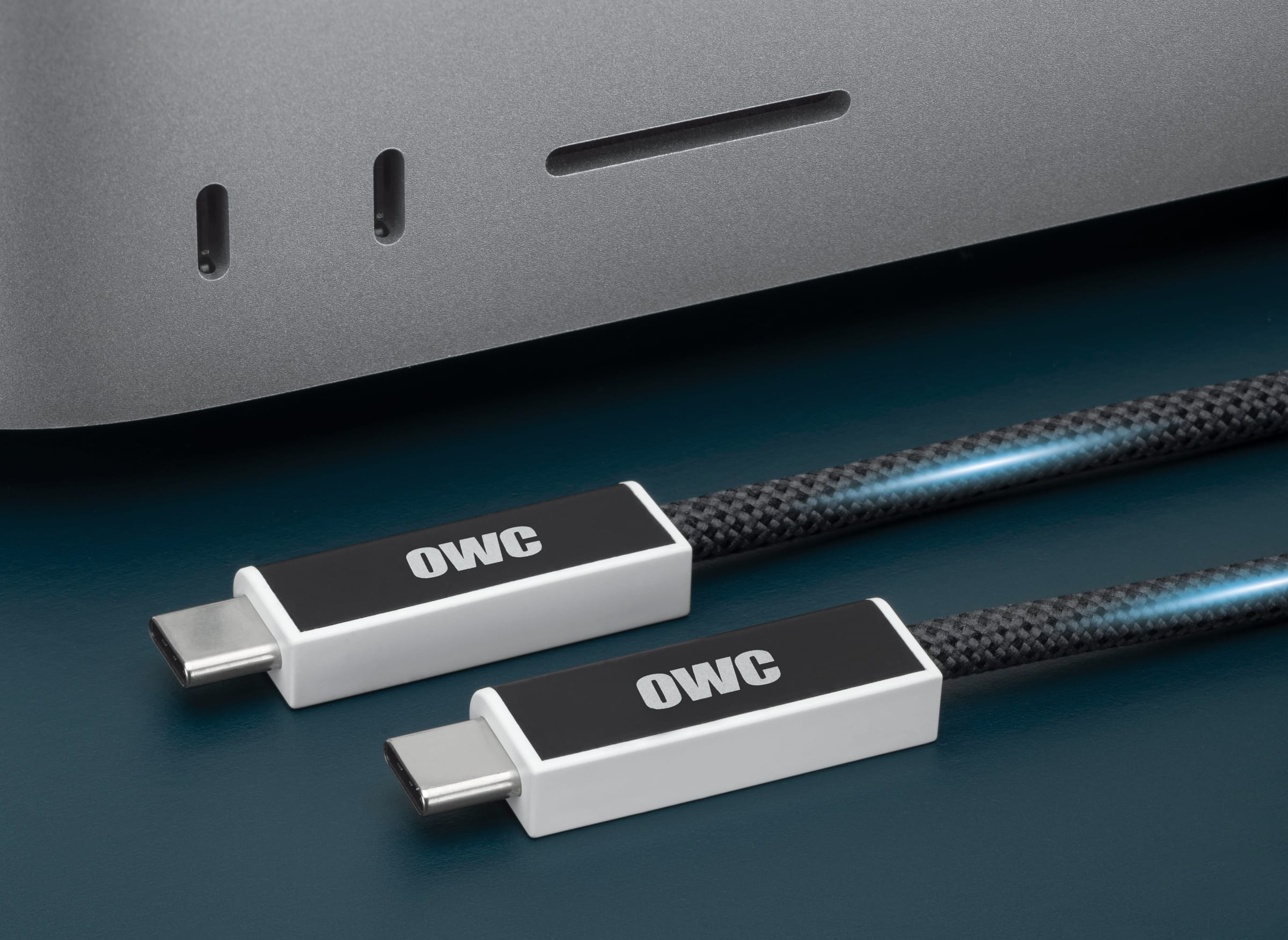 OWC USB4 40Gb/s Active Optical Cable coiled