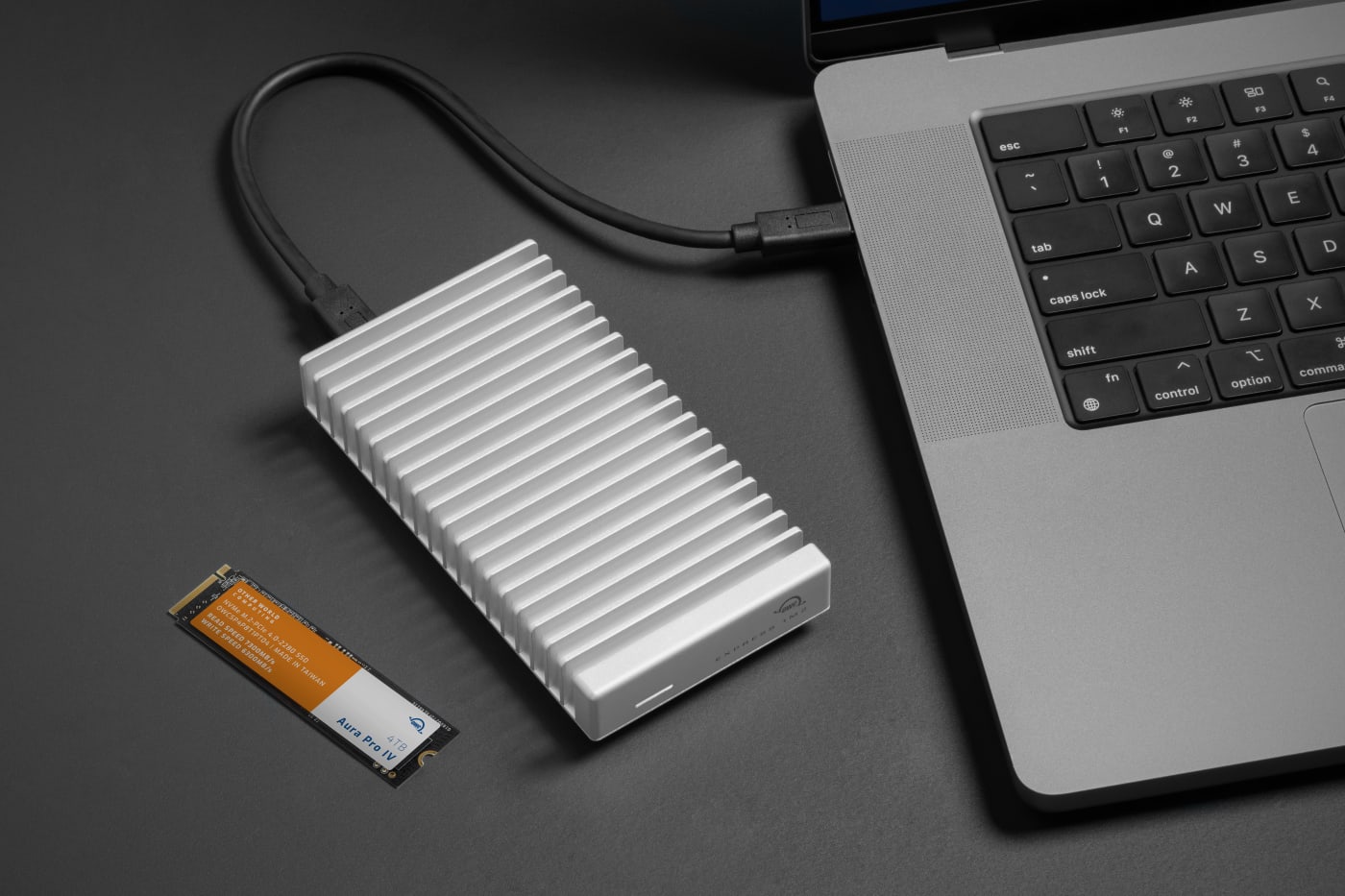 OWC EXPRESS 1M2 外付けSSD USB-C OWC Express 1M2 40Gb/s Portable NVMe SSD USB4 (Thunderbolt