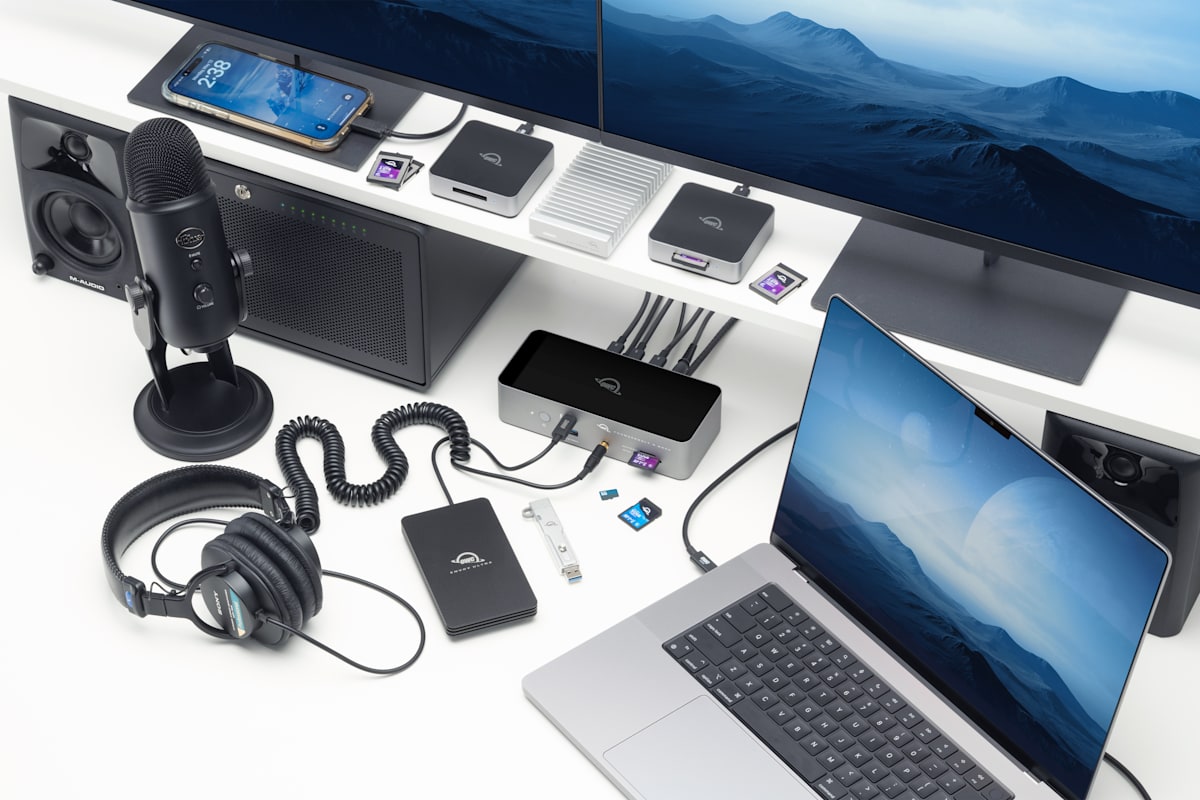 OWC Thunderbolt 5 setup met dock en MacBook Pro