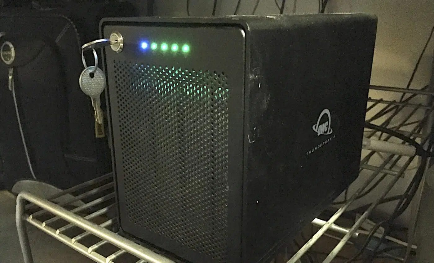 OWC Thunderbay 4 on shelf in use scaled