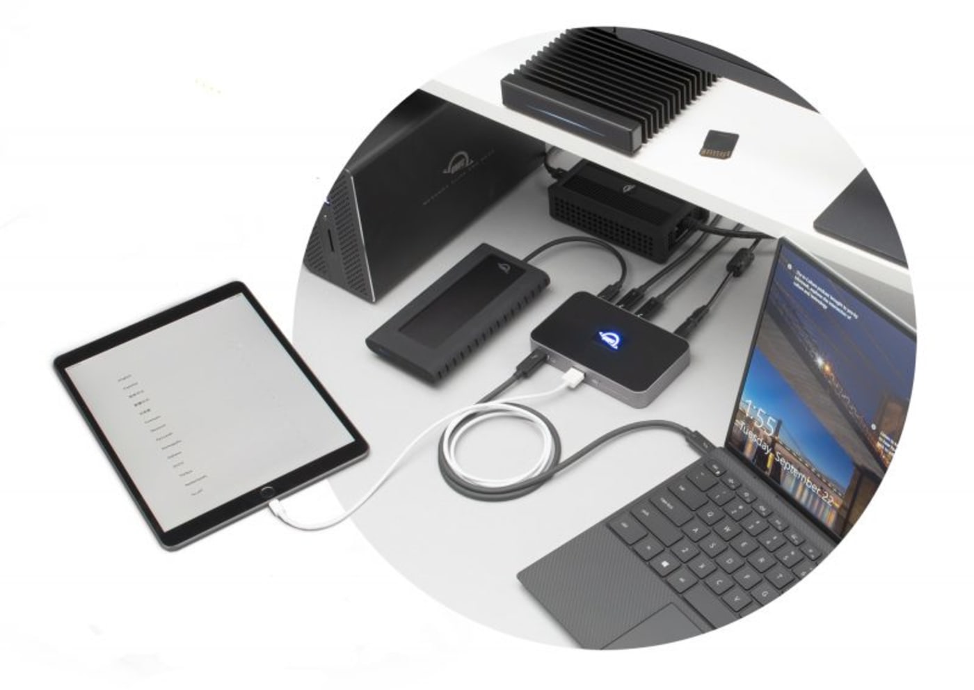 OWC Thunderbolt Hub with PC and iPad