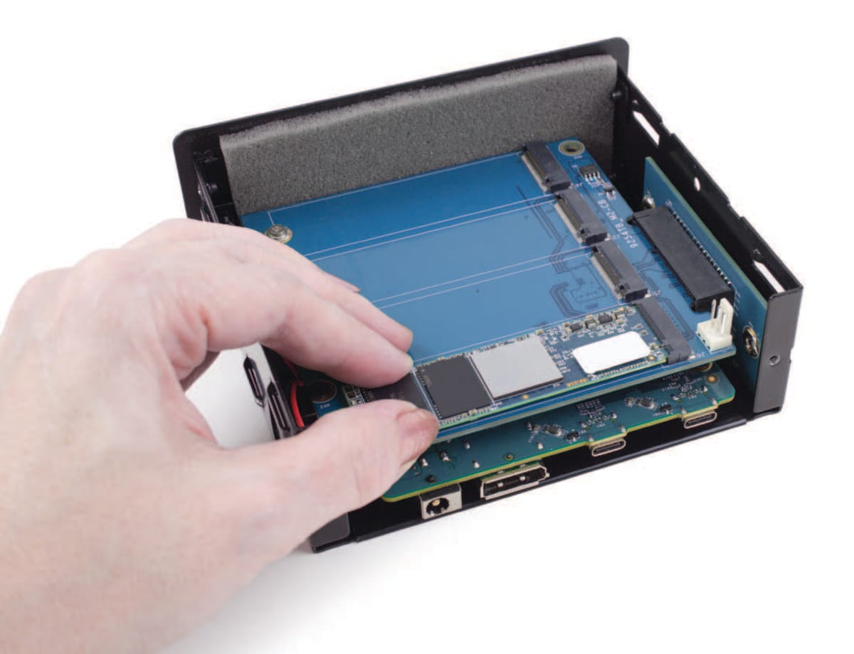 OWC Express 4M2 Assembly Manual & User Guide