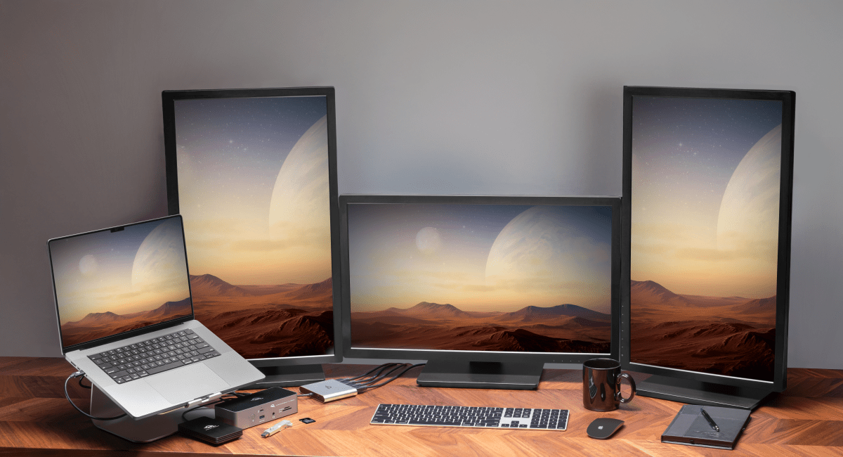 Macデスクトップ you OWC USB-C Quad HDMI 4K Display Adapter with DisplayLink