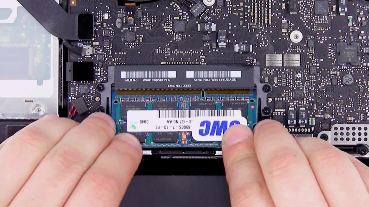 Anonym stå på række Garderobe MacBook Pro Memory Upgrade Kits (2008, 2009 and 2010)