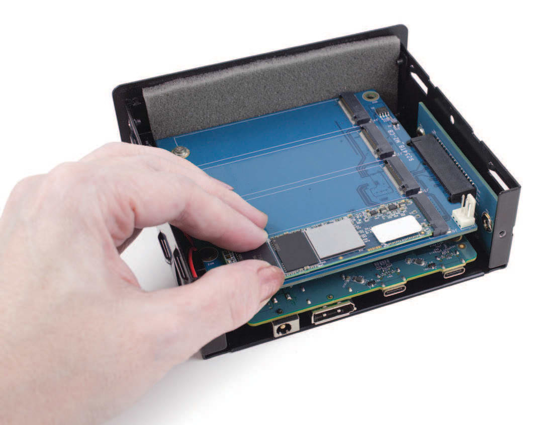 OWC Express 4M2 Assembly