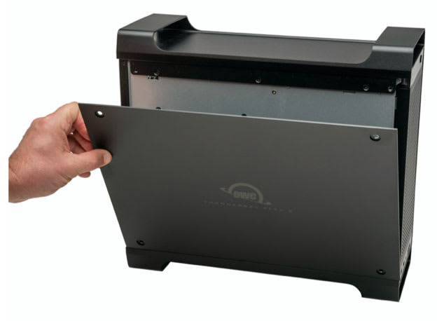 Installing the RAID/SAS card